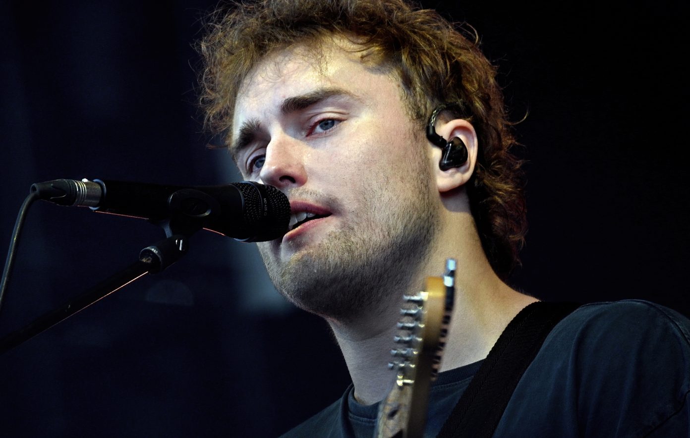 SAM fender's chart reign comes to an end after five weeks at number one
