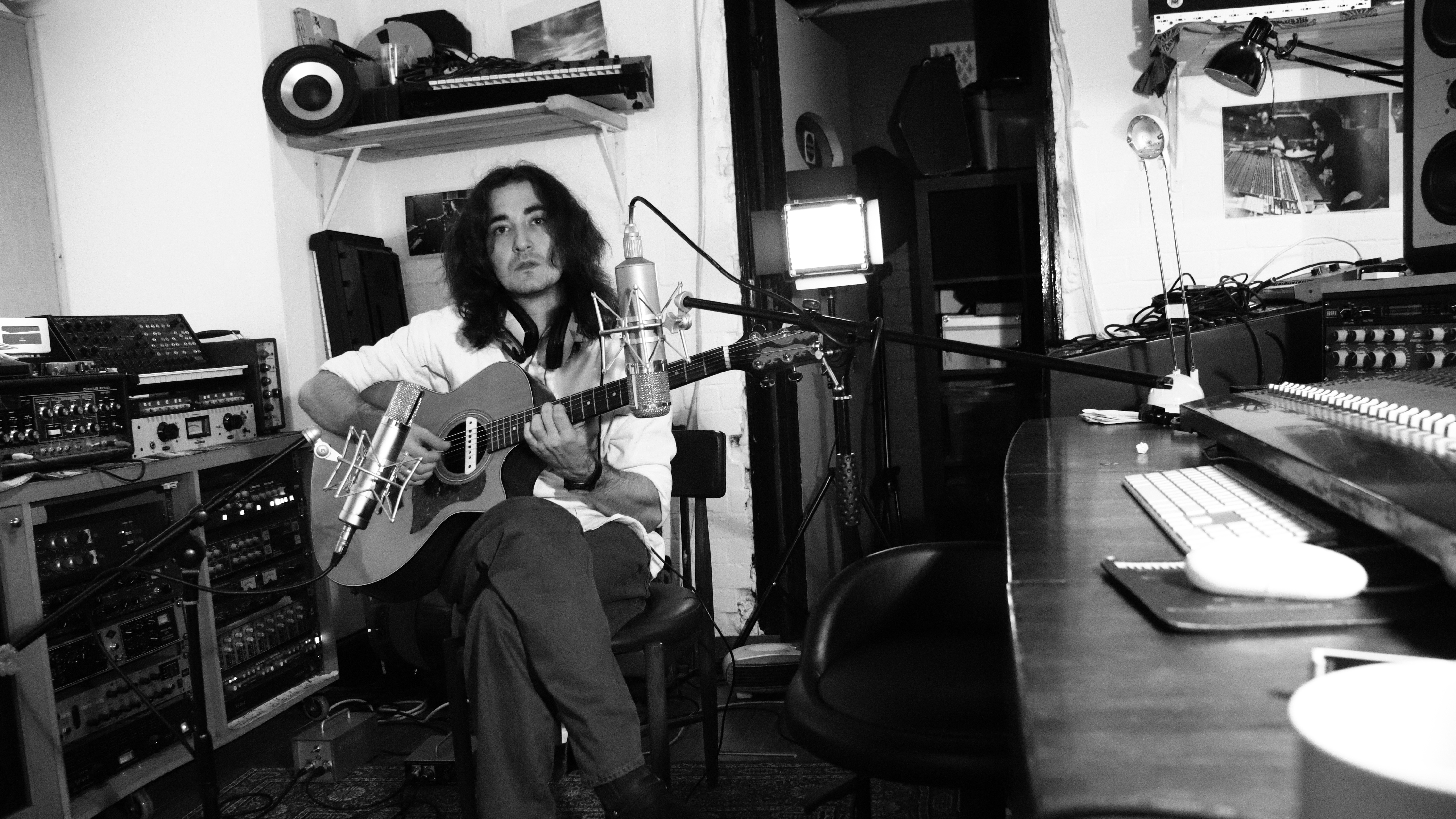 Gabriel Zingiber Unveils 8-Minute Progressive Rock Epic "Lighthouse"