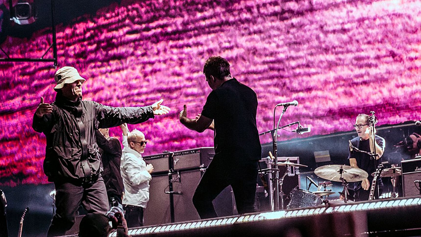 Oasis 'Planning' Knebworth Return: Tour Promoter Secures 125,000-Capacity Licence